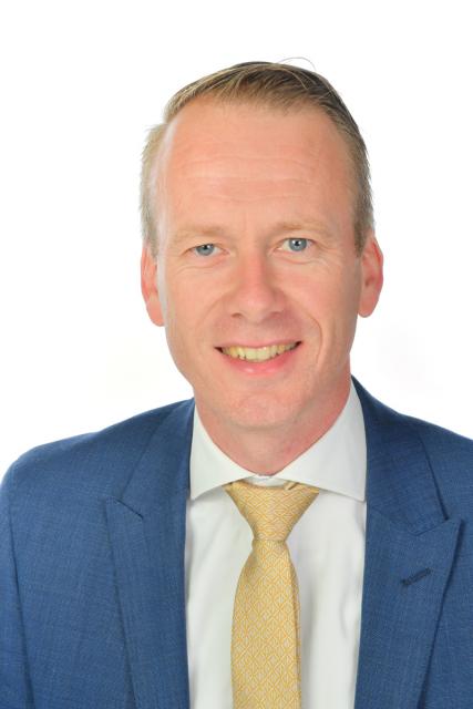 Burgemeester Cees van den Bos